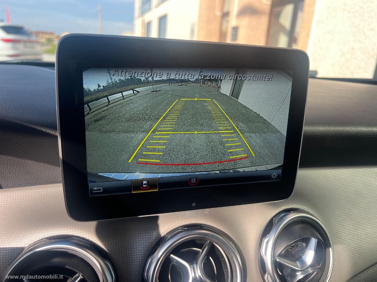 MERCEDES-BENZ GLA 200 d Automatic Sport FARI LED CAMERA NAVI