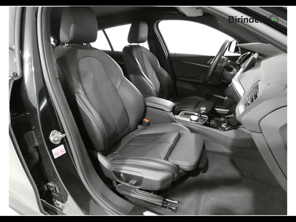 BMW Serie 1 (F40) - 118d 5p. Msport