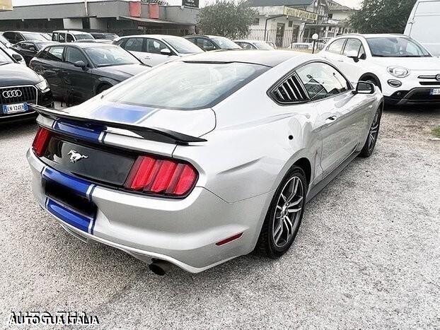 Ford mustang navi camera perfetta