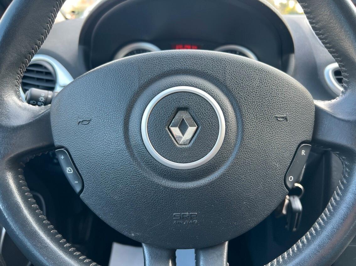 Renault Clio 5p 1.2 16v 75cv - NEOPATENTATI