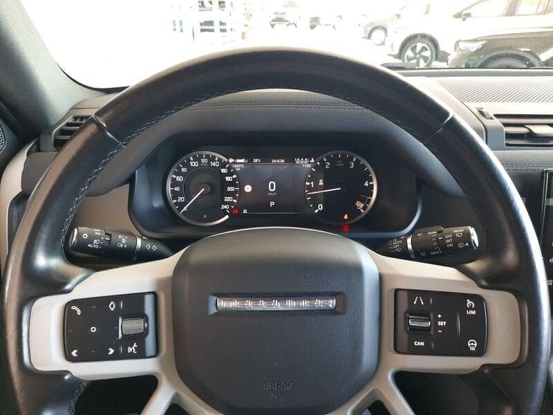Land Rover Defender 3.0 D6 250 110 X-Dynamic SE AWD auto.