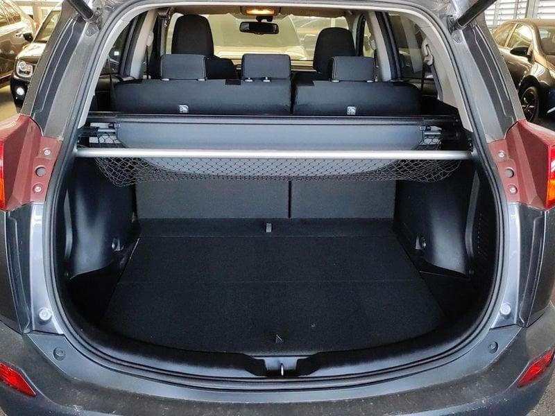 Toyota RAV4 Rav4 2.2 d-cat Lounge 4wd 150cv auto