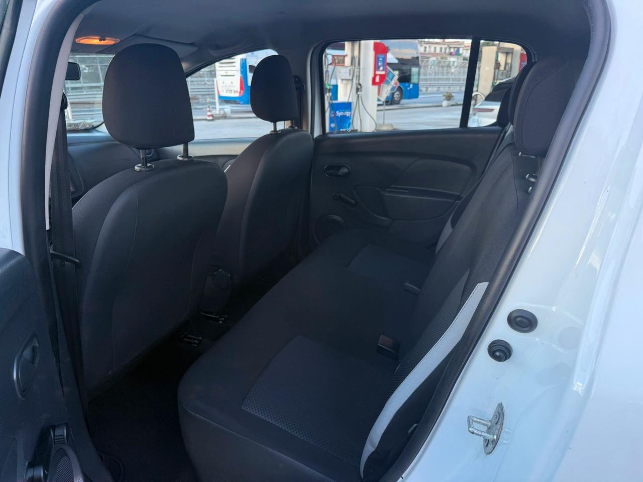 Dacia Sandero 1.2 GPL 75CV 2015 DA VETRINA