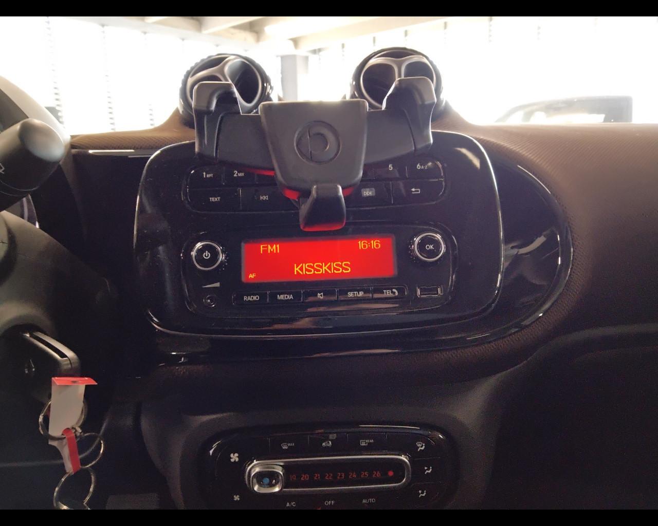 SMART Fortwo III 2015 - Fortwo 1.0 Perfect 71cv twinamic