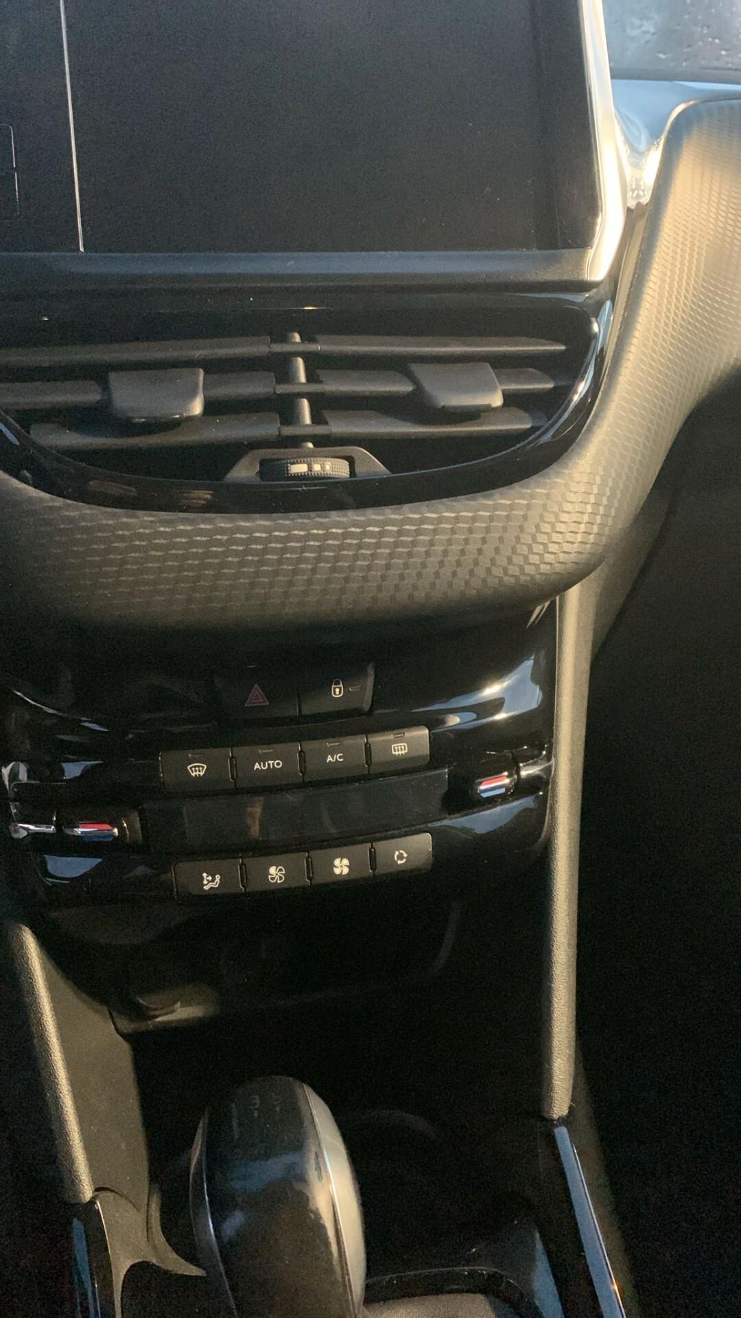 Peugeot 2008 BlueHDi 100 Allure EURO 6