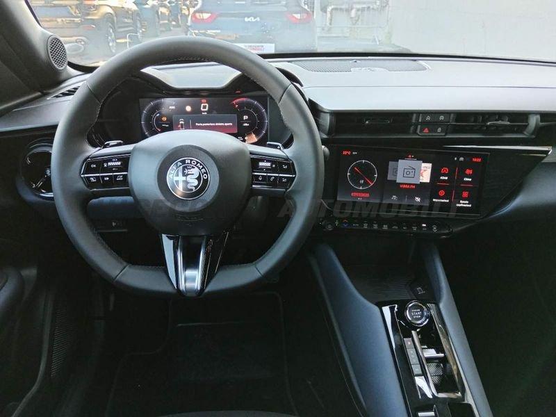 Alfa Romeo Junior Junior 1.2 ibrida 136cv edct6