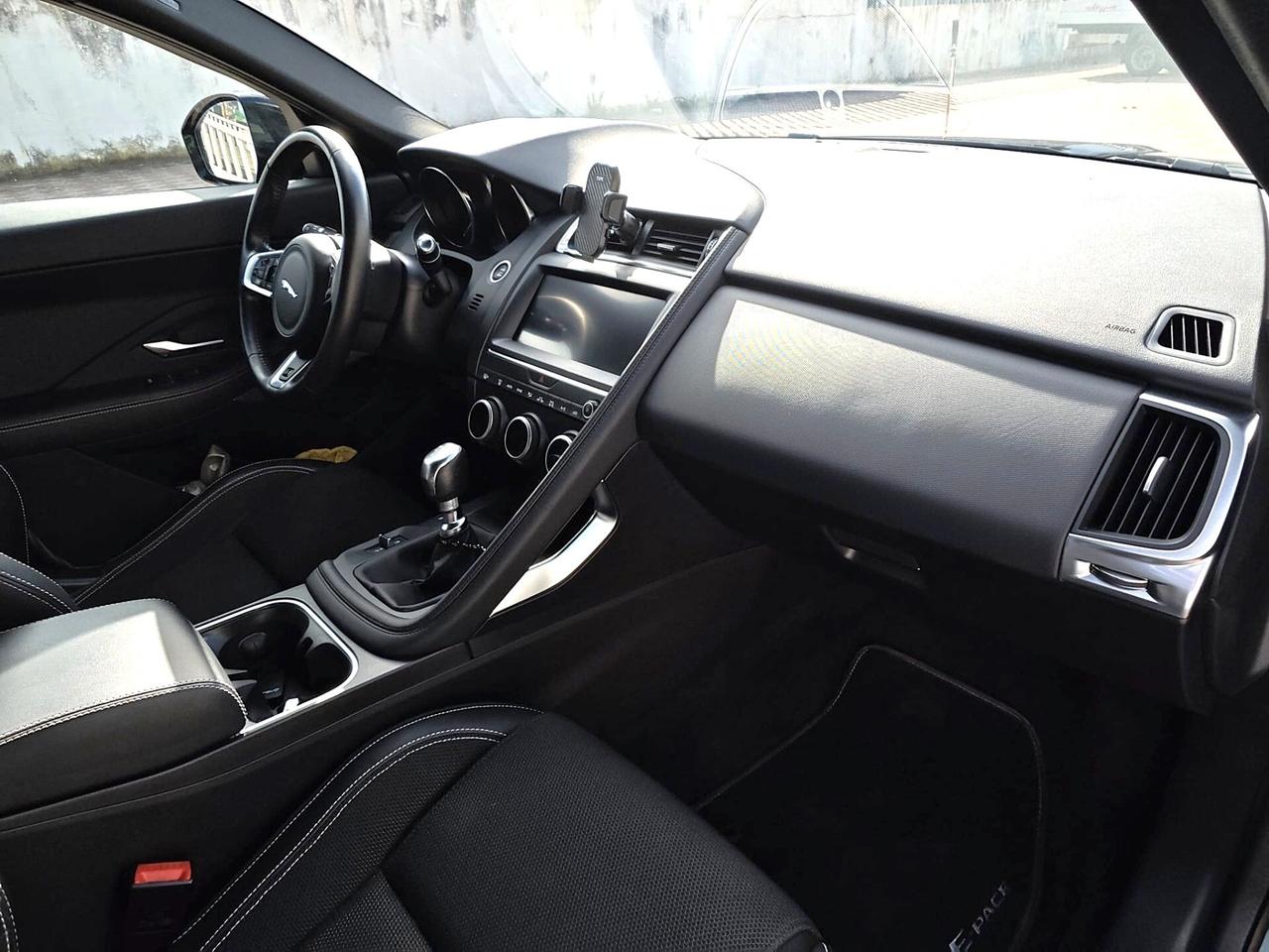Jaguar E-Pace 2.0D 150 CV R-Dynamic
