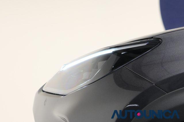 TOYOTA Yaris Cross 1.5 HYBRID 5PORTE E-CVT TREND FULL LED