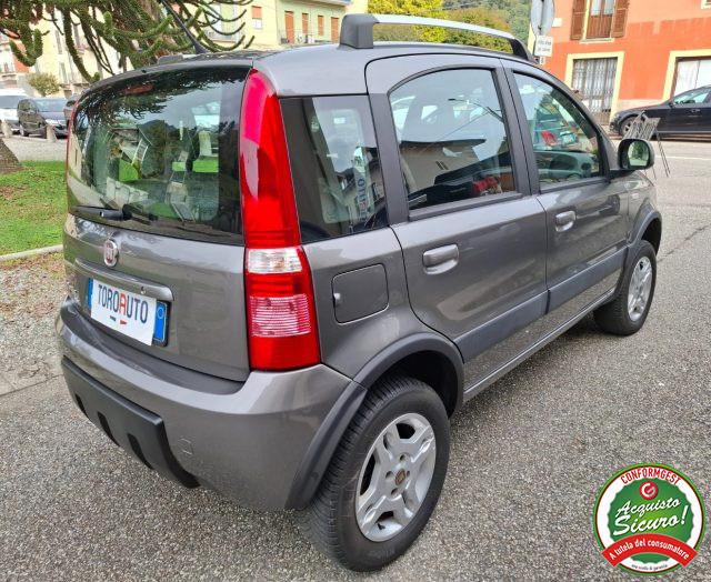 FIAT Panda 1.3 MJT 16V DPF 4x4 Climbing
