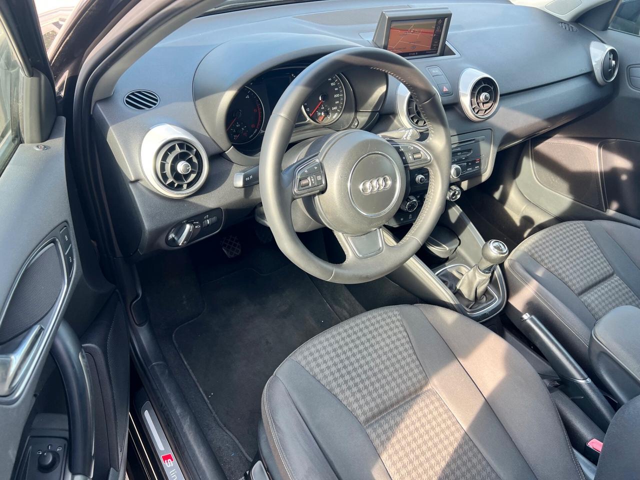 Audi A1 SPB Sportback 1.6 tdi 90cv Ambition S LINE NAVI/17;