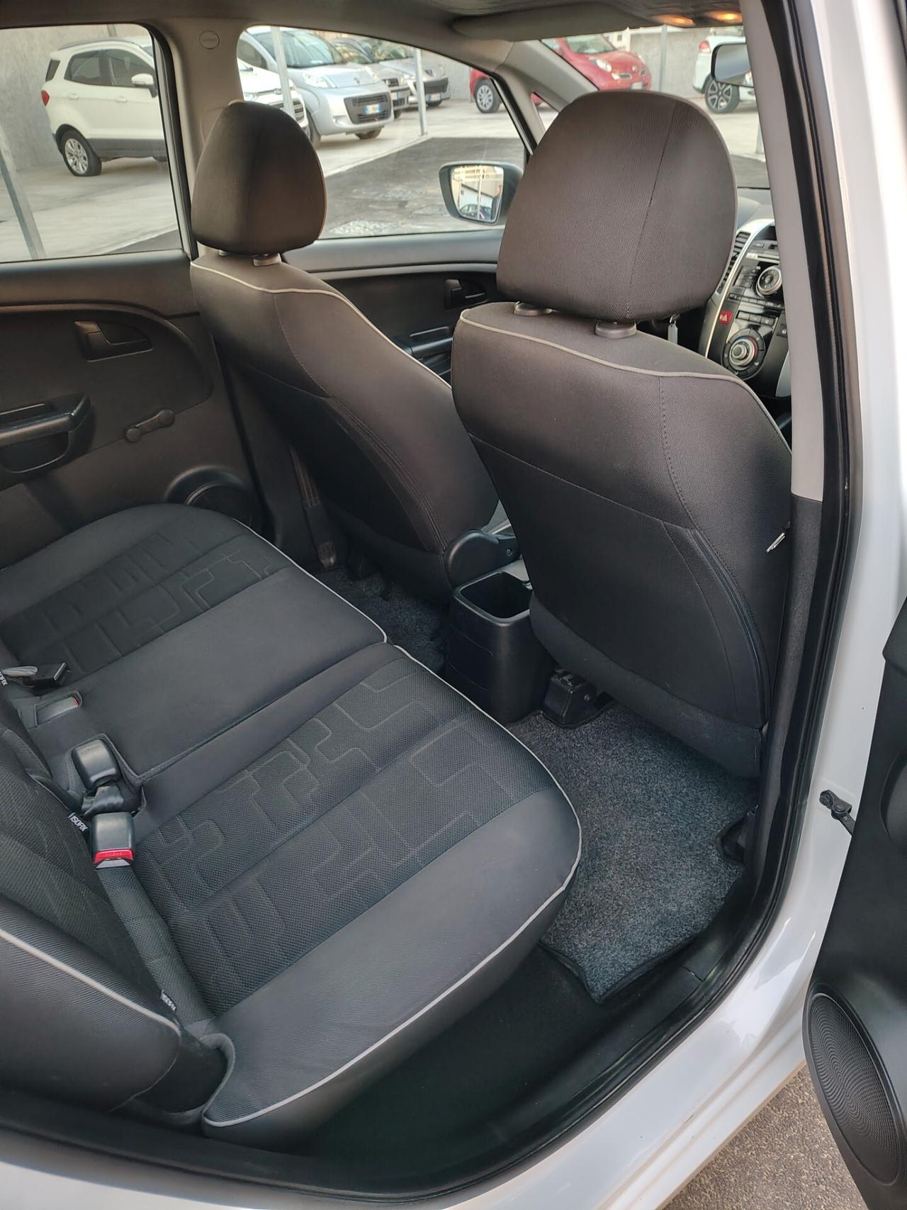 Kia Venga 1.4 CRDi 90CV WGT EX