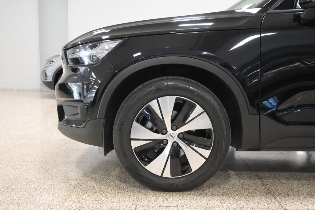 Volvo XC40 D3 Momentum Pro (150 cv)