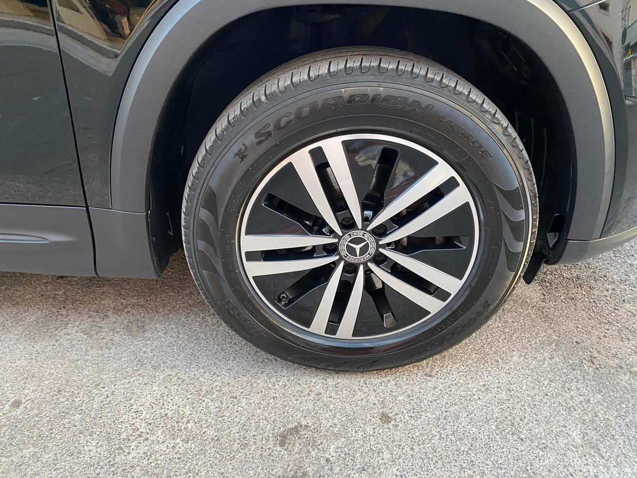 MERCEDES GLB 180 CDI SPORT NAVI CAM LED 2021