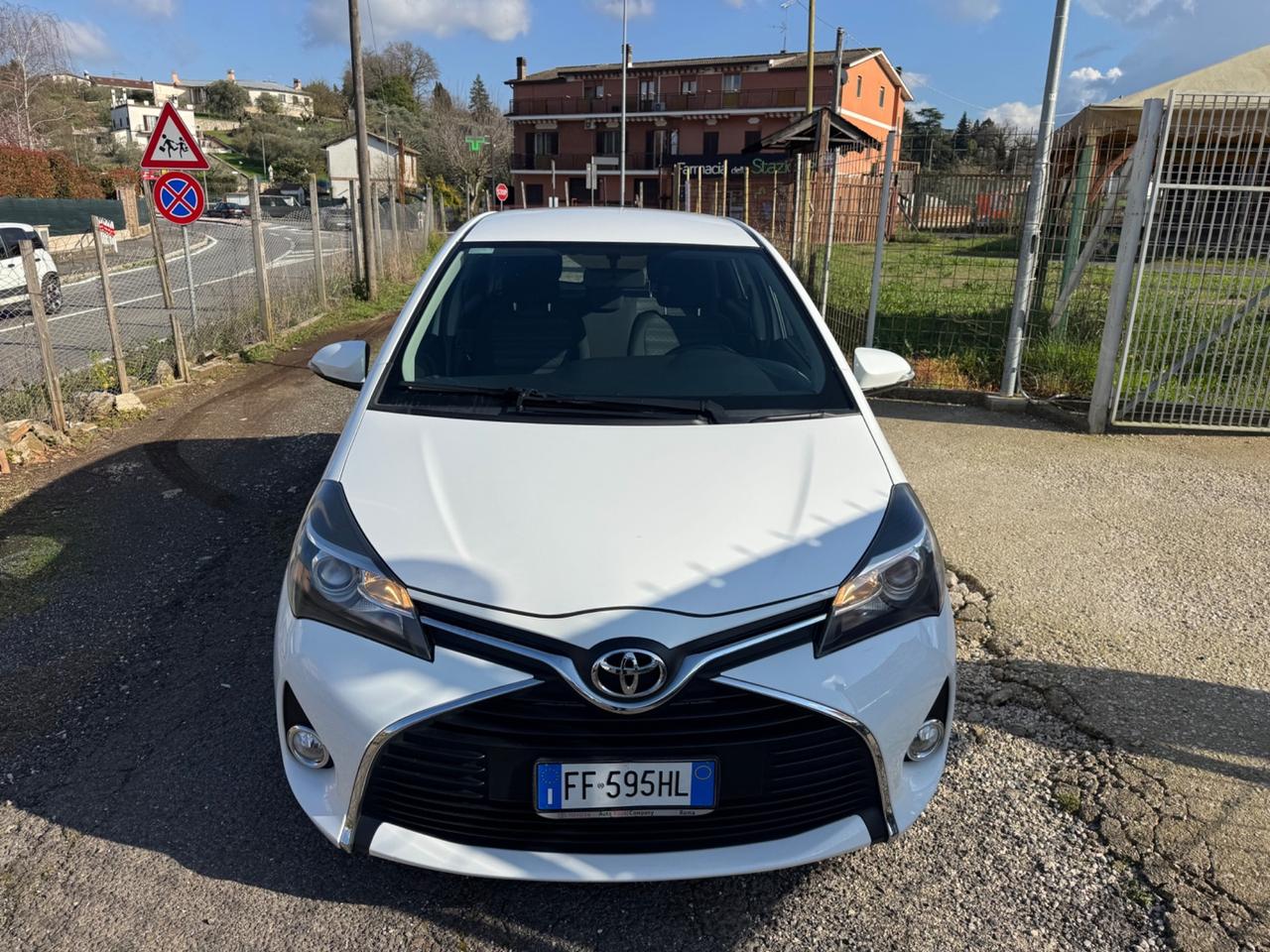 Toyota Yaris 1.4 D-4D 5 porte Lounge NEOPATENTATI