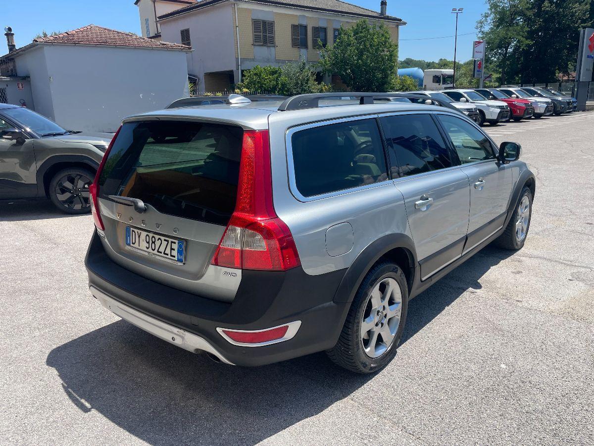 VOLVO - XC70 - D5 205CV AWD Summum