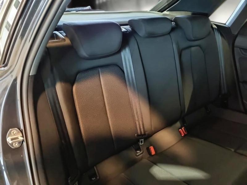 AUDI A3 SPORTBACK 30 TDI Business Advanced