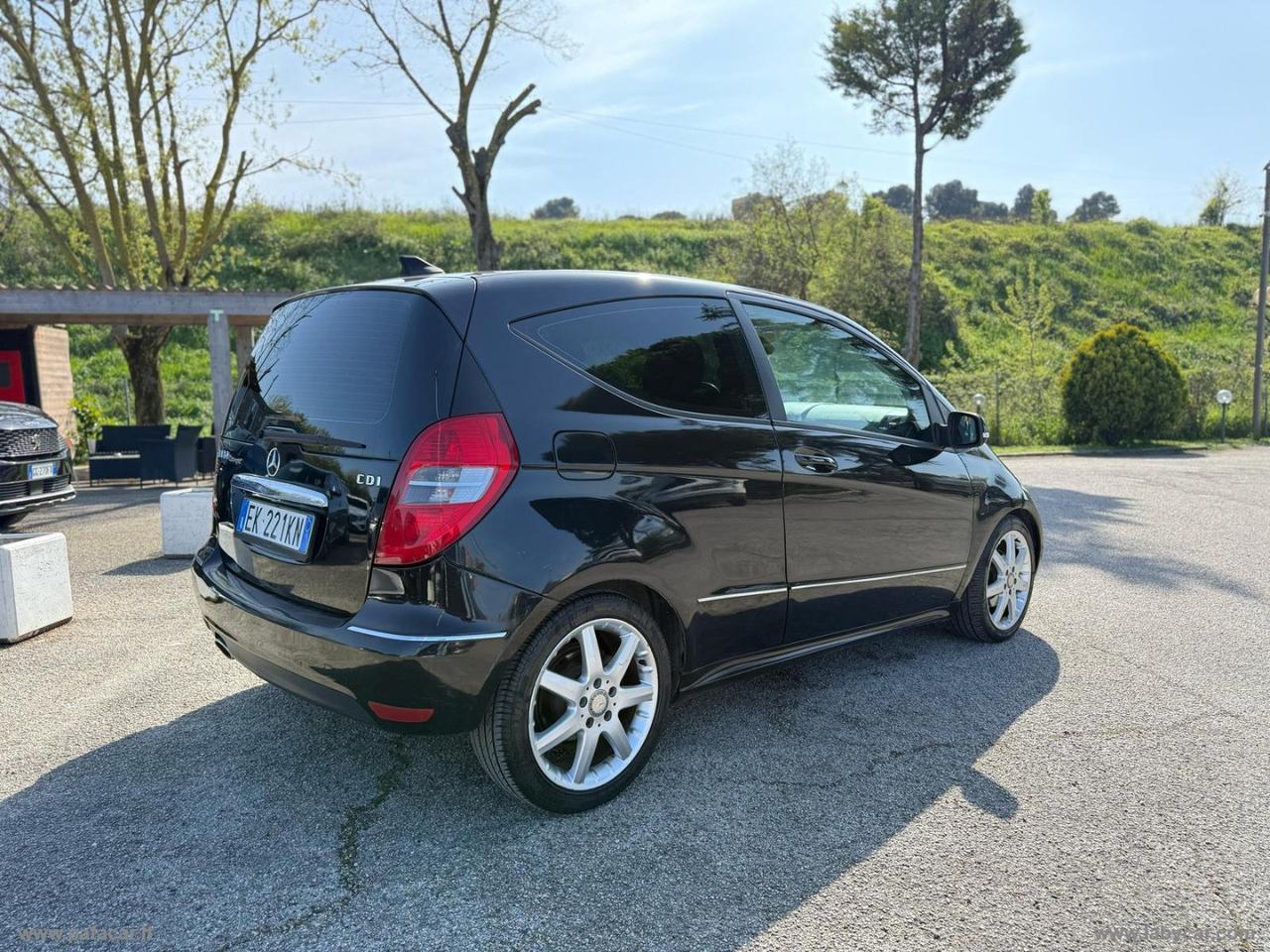 MERCEDES-BENZ A 180 CDI Coupé Special Edition
