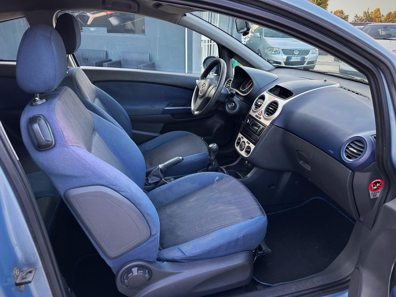 Opel Corsa 1.2 3 porte Club Garanzia 12 Mesi