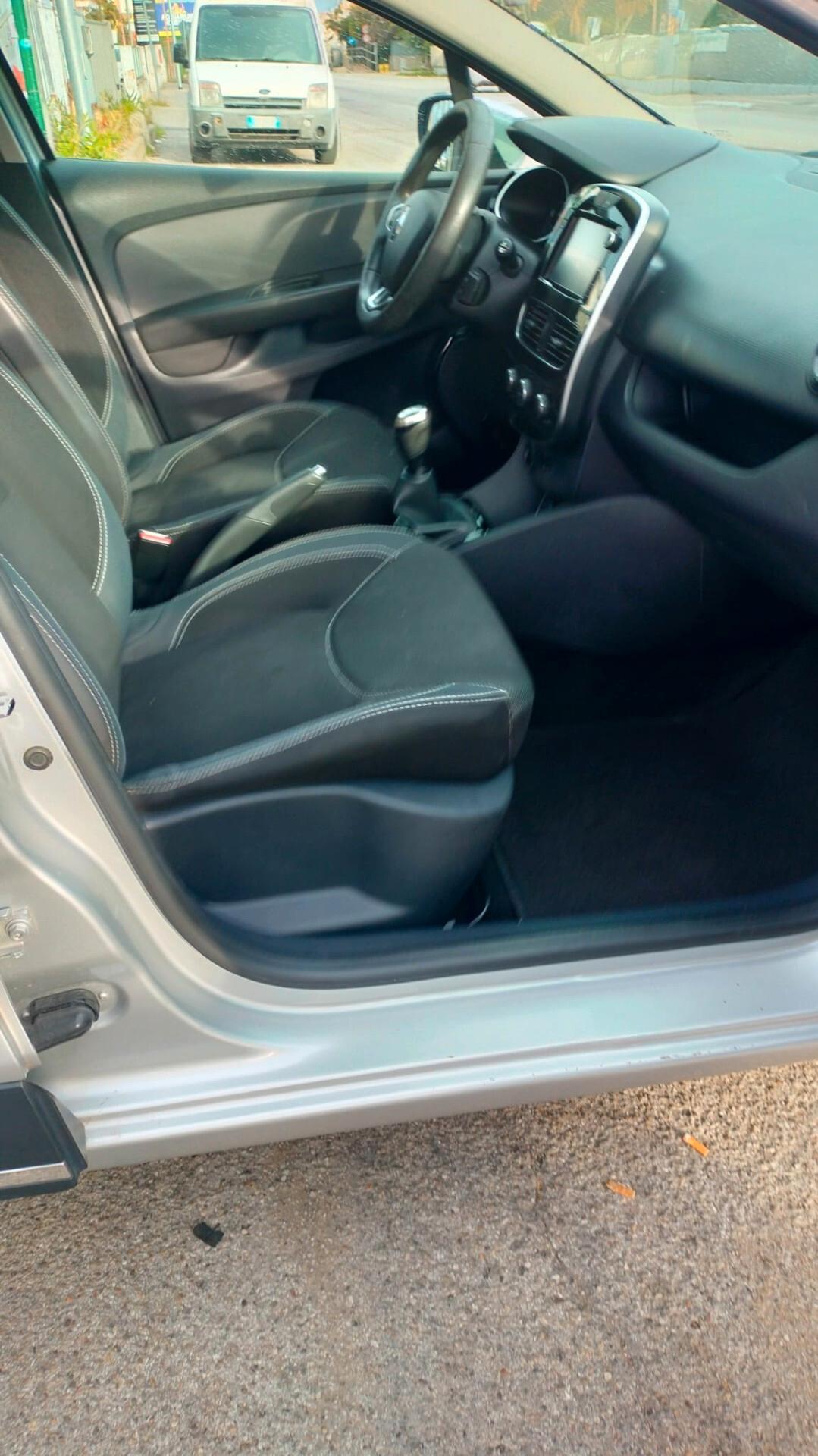 Renault Clio dCi 8V 75 CV Start&Stop 5 porte Energy Intens
