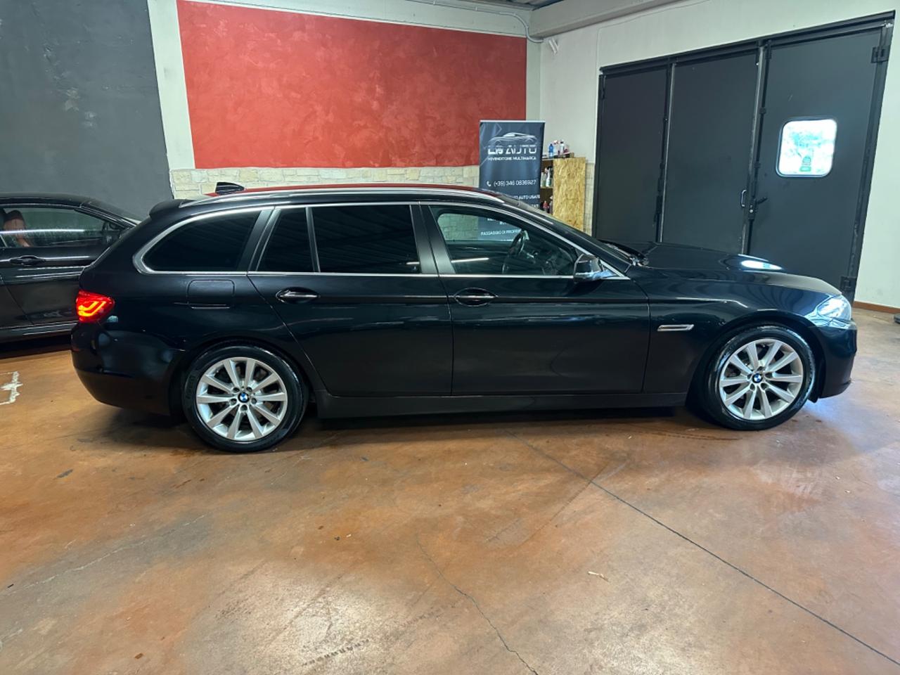 Bmw 520 520d xDrive Touring Luxury
