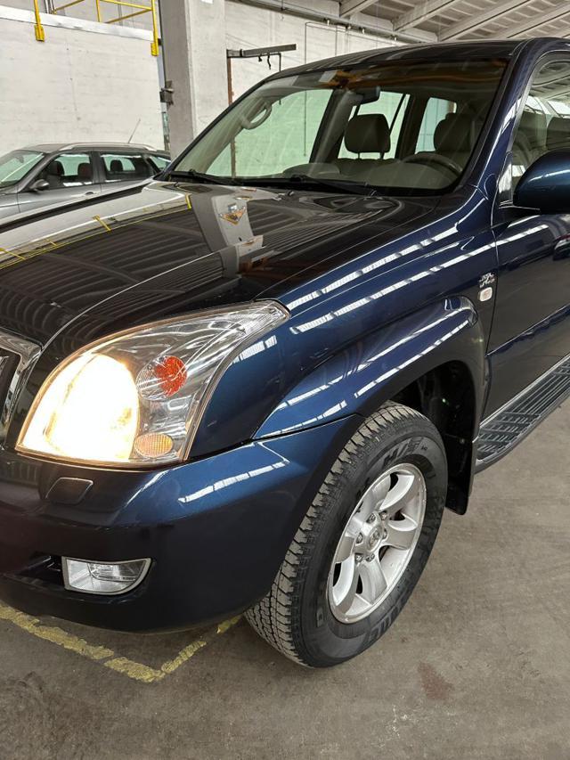 TOYOTA Land Cruiser 3.0 D-4D 16V cat 5 porte Sol 7 posti