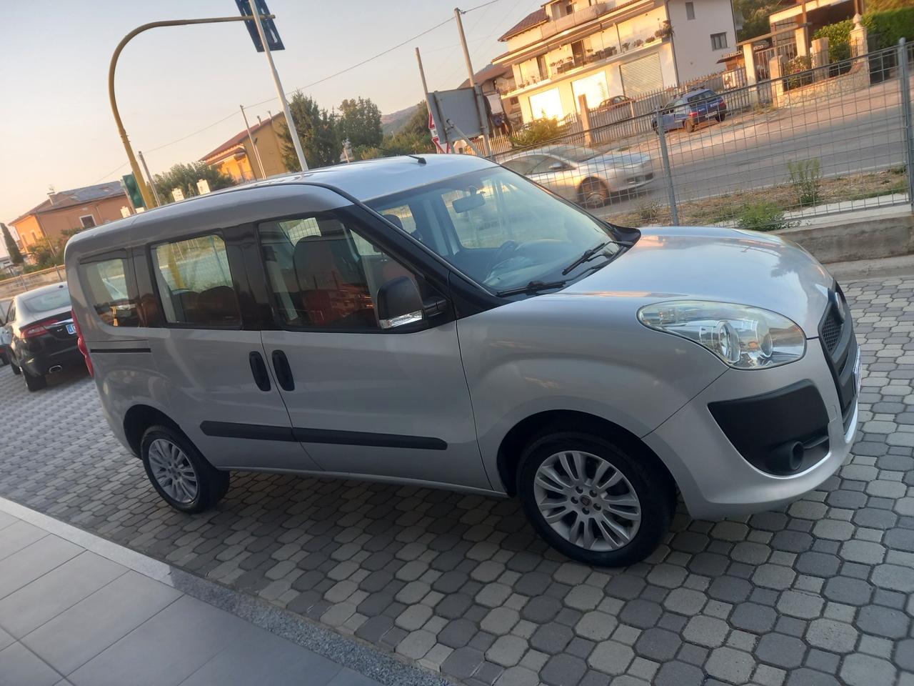 Fiat Doblo MULTIJEJET *** EMOTION *** AUTOVETTURA 5 POSTI