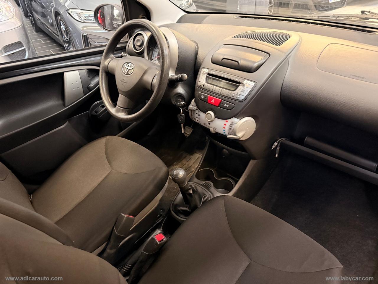 TOYOTA Aygo 1.0 12V VVT-i 5p. Lounge Connect
