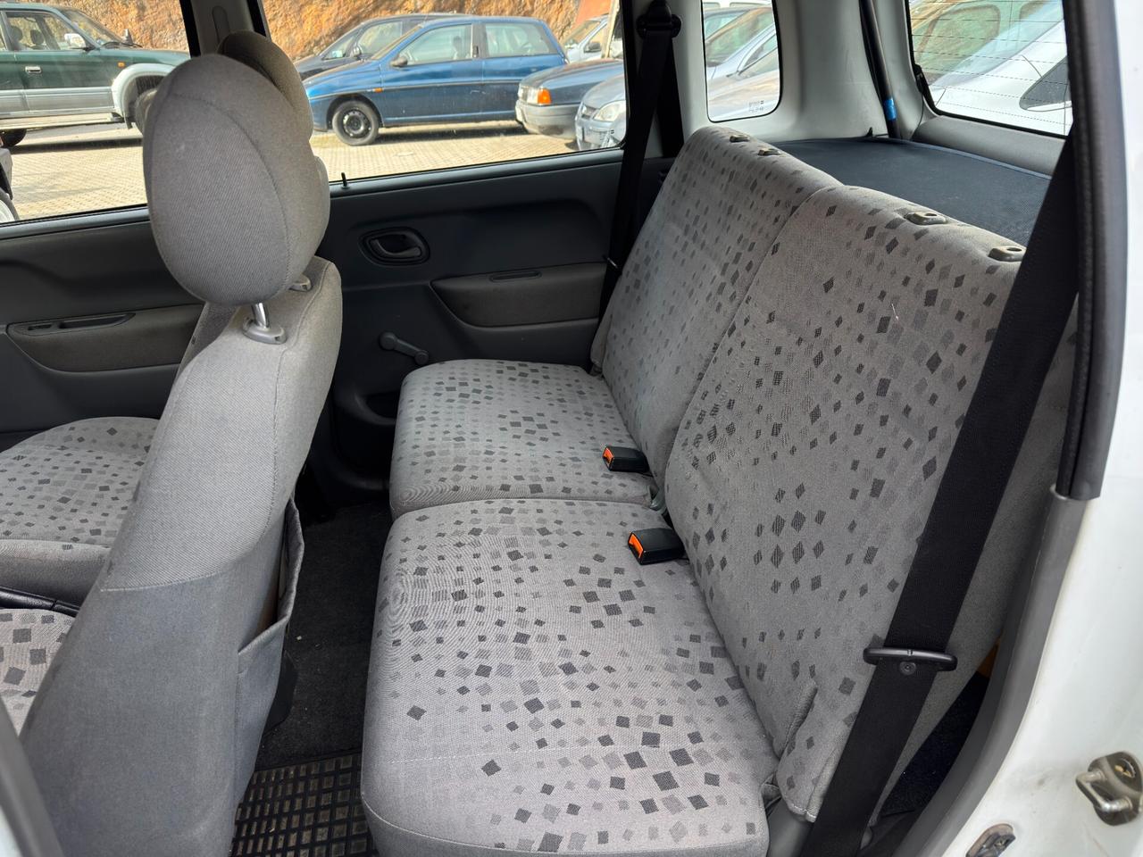 OPEL AGILA 1.2cc 16v 75Cv X COMMERCIANTI