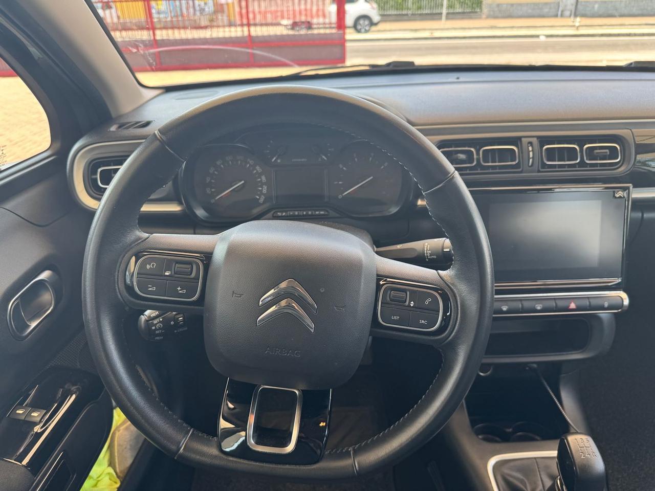 Citroen C3 Shine 1.2 PureTech 82 #6535