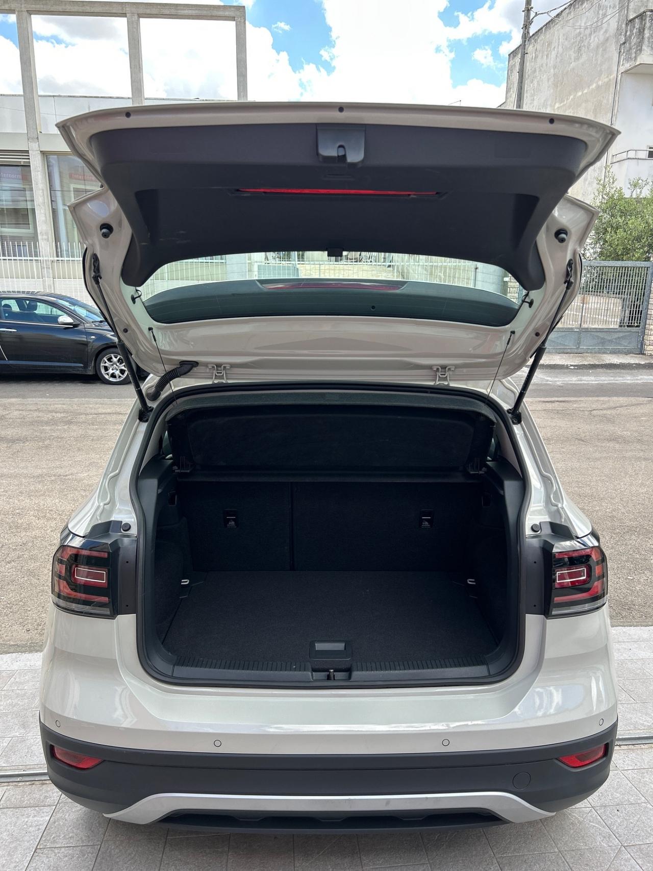 Volkswagen T-Cross 1.0 TSI-2024