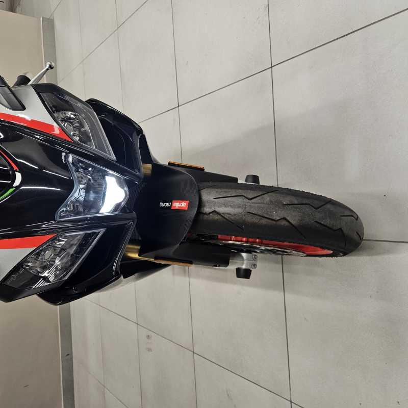 Aprilia RSV4 RR - 2021