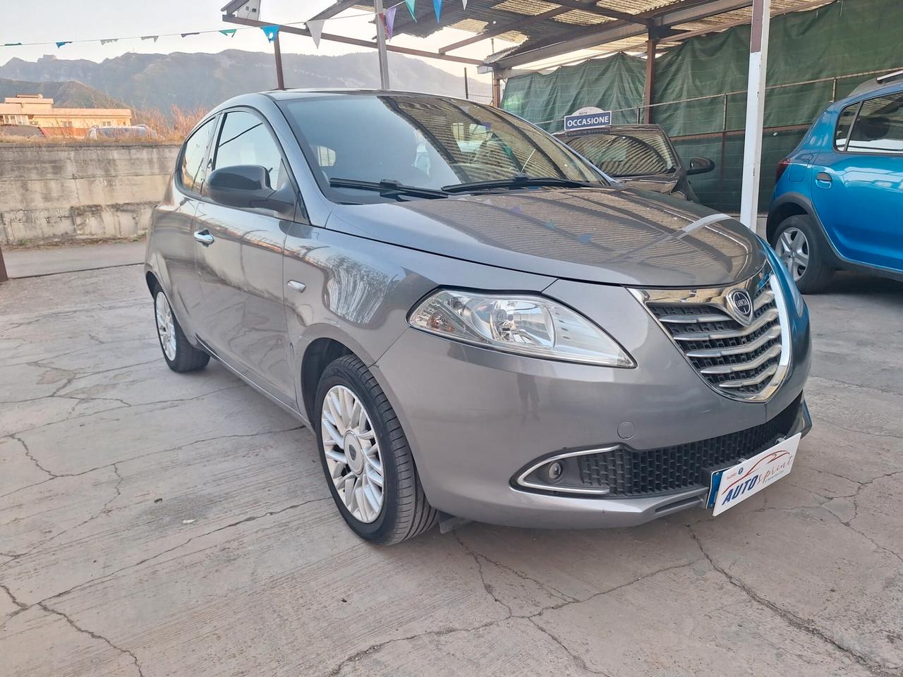 Lancia Ypsilon 1.2 69 CV 5 porte GPL Ecochic Gold