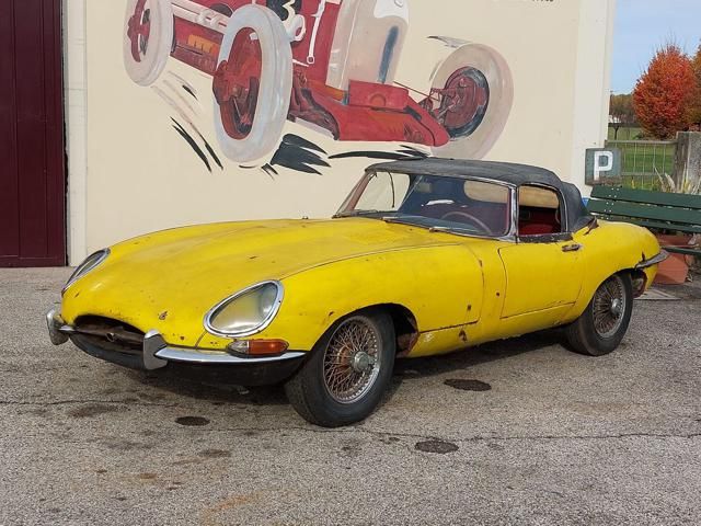 JAGUAR E-Type 3800 Spider