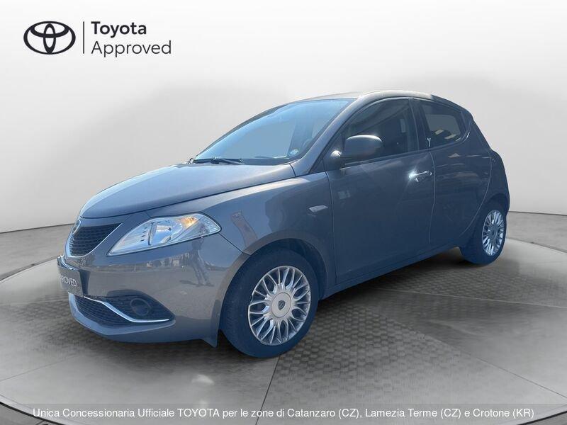 Lancia Ypsilon Ypsilon 1.2 69 CV 5 porte Silver