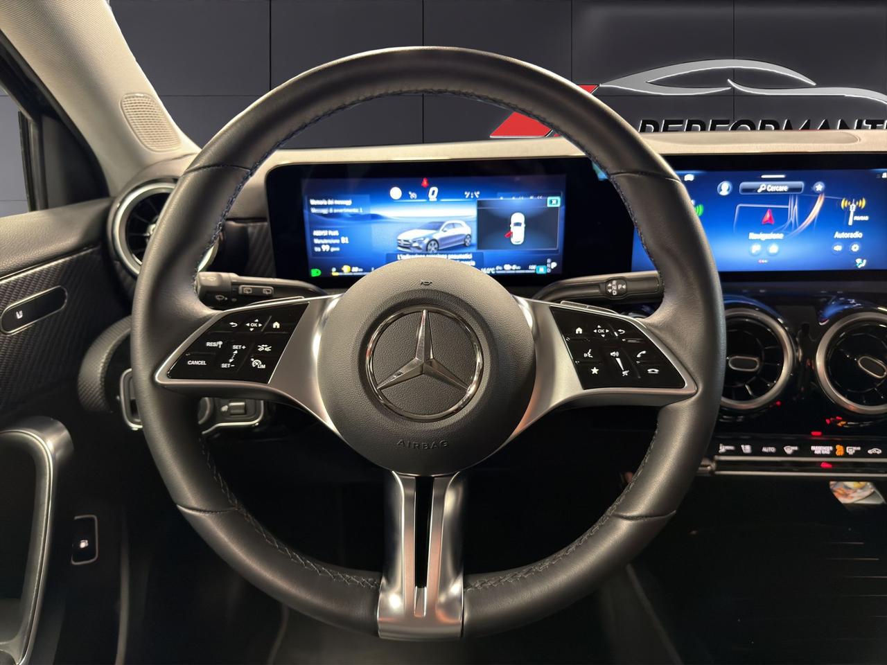 Mercedes A 250 e Plug-In-Hybrid Progressive Advanced Speedshift DCT AMG 8G