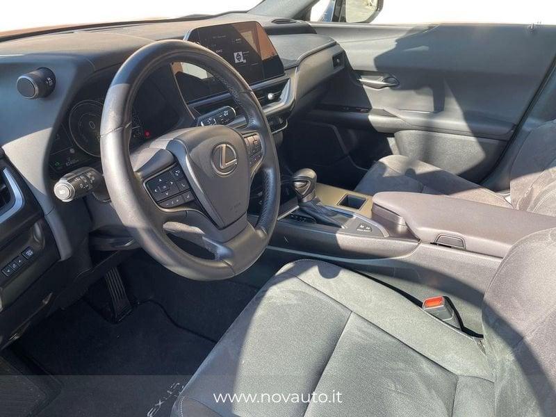 Lexus UX UX 250h 2.0 Urban 2wd cvt