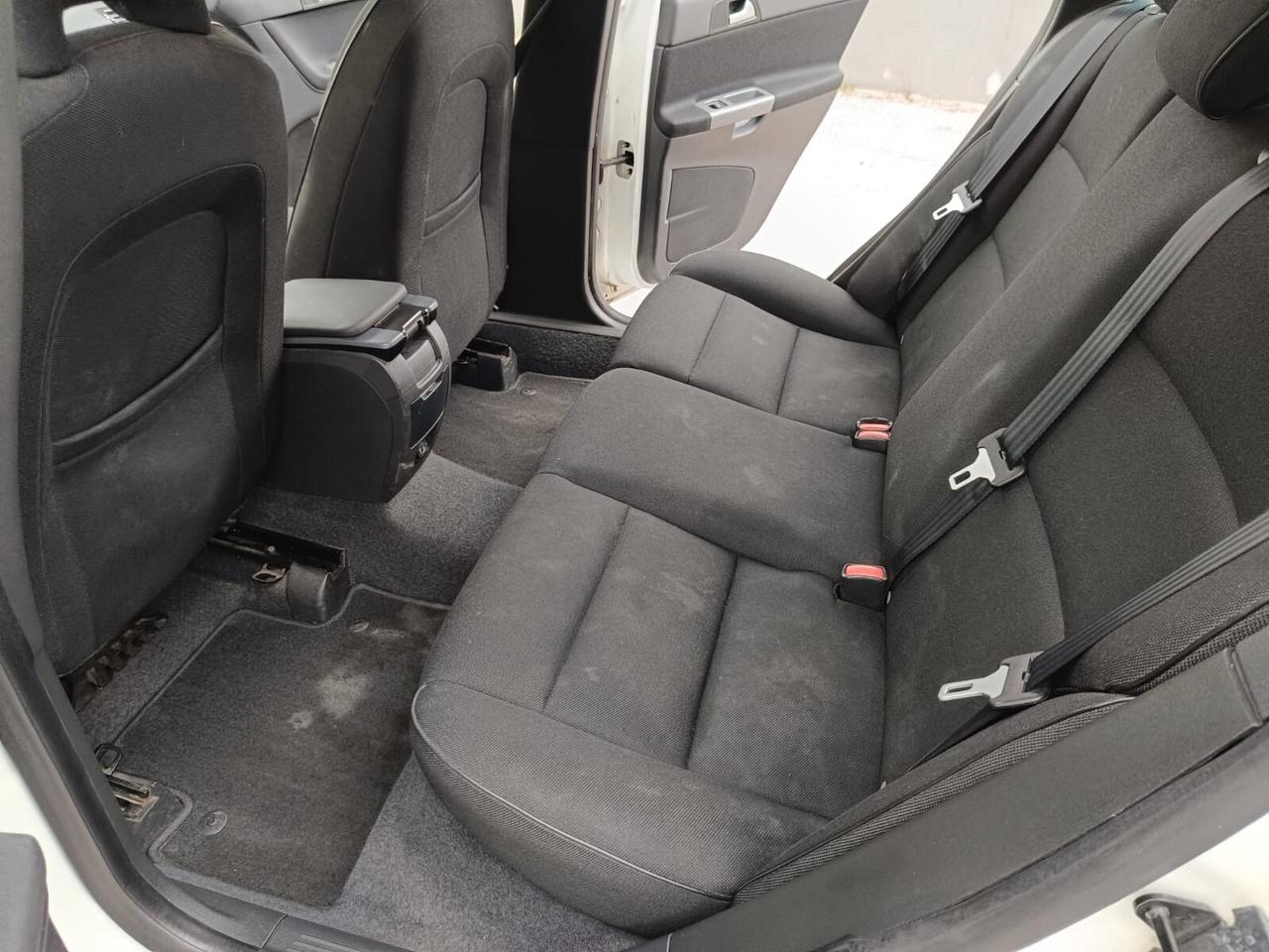Volvo V50 D2 R-design