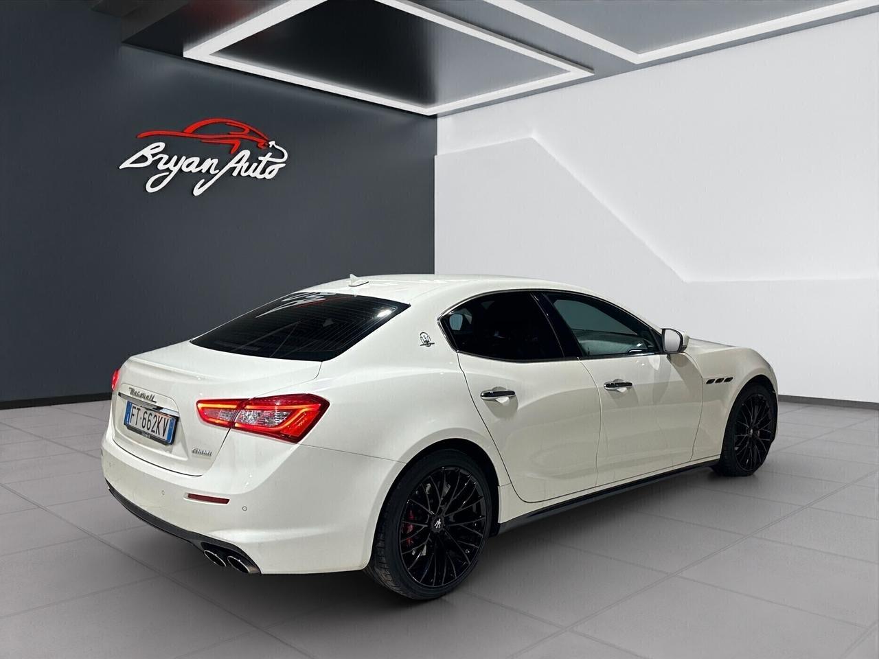 Maserati Ghibli 3.0 V6 ds 275cv auto