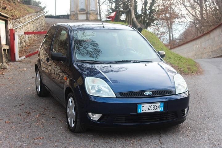 Ford Fiesta 1.2ie Zetec estetica da vetrina tagliandi documentati in Ford