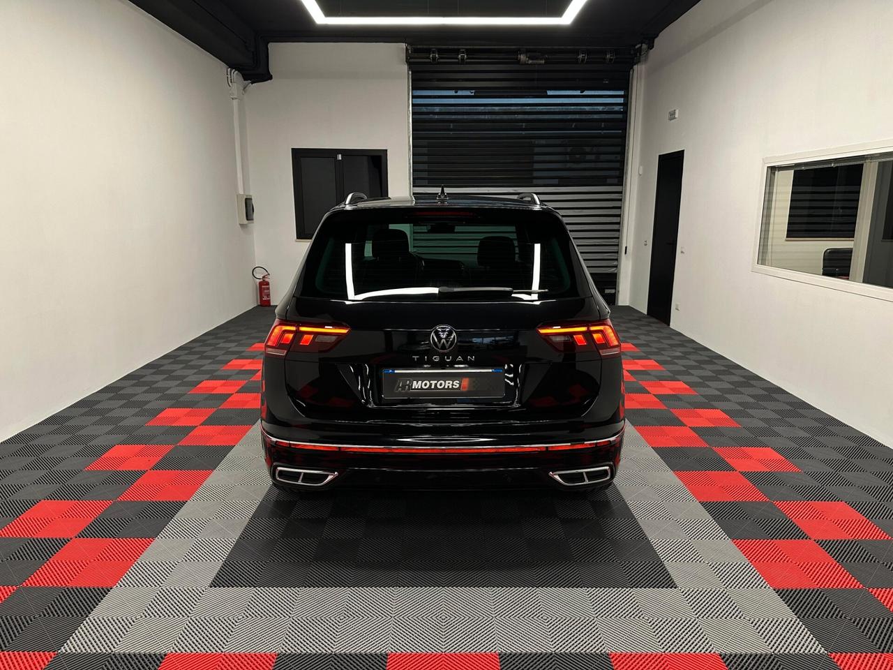 Volkswagen Tiguan 2.0 TDI 150 CV DSG R-Line