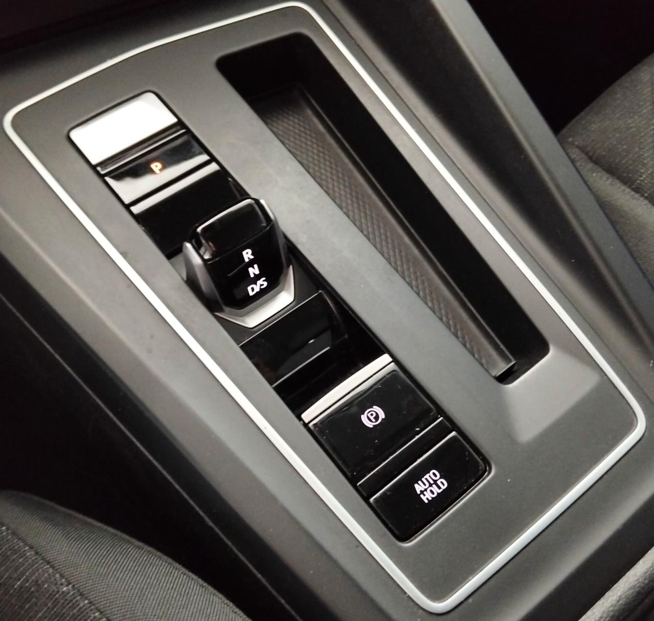 Volkswagen Golf 2.0 TDI DSG SCR Style 34.164Km