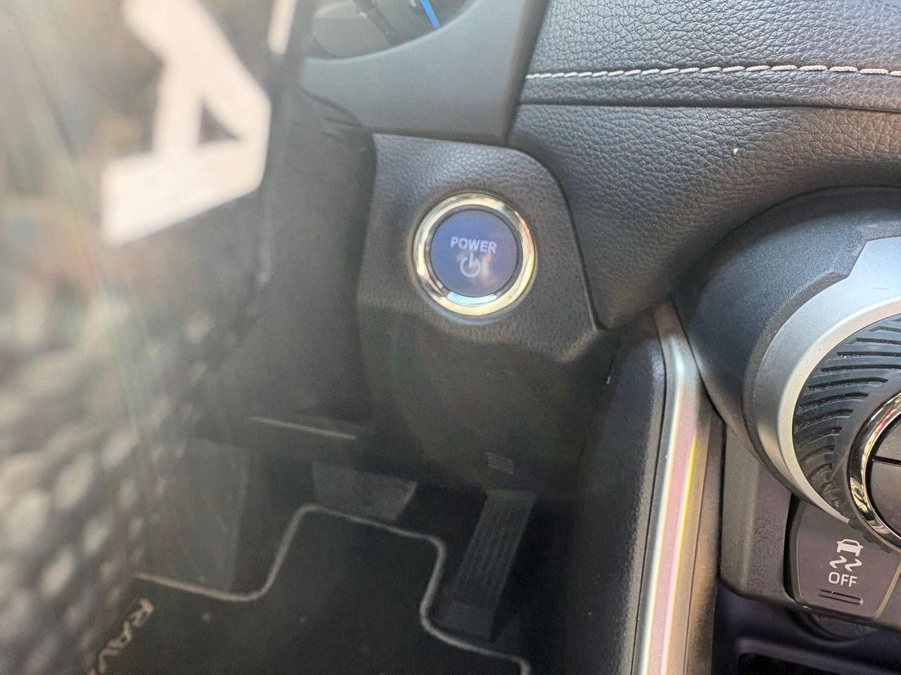 Toyota RAV 4 2.5 VVT-i HEV Lounge #10133