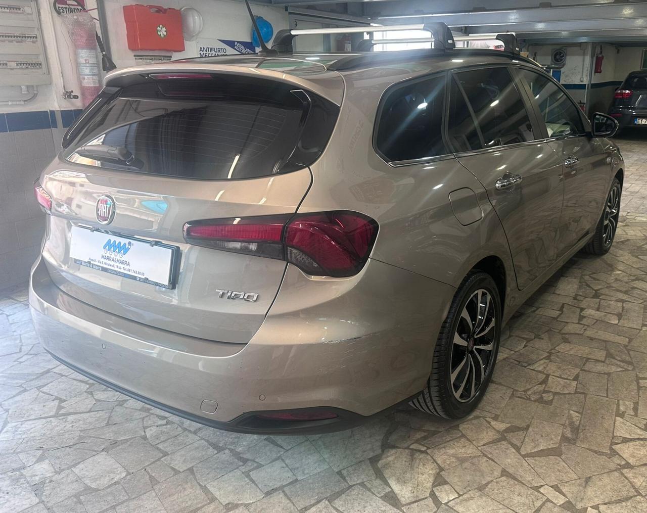 Fiat Tipo 1.4 SW Lounge N1