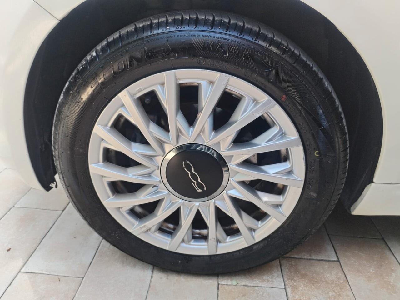 Fiat 500 1.0 Hybrid Dolcevita
