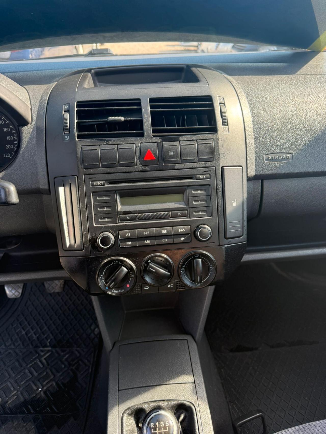 Volkswagen Polo 1.2/64CV 12V 5p. Comfortline