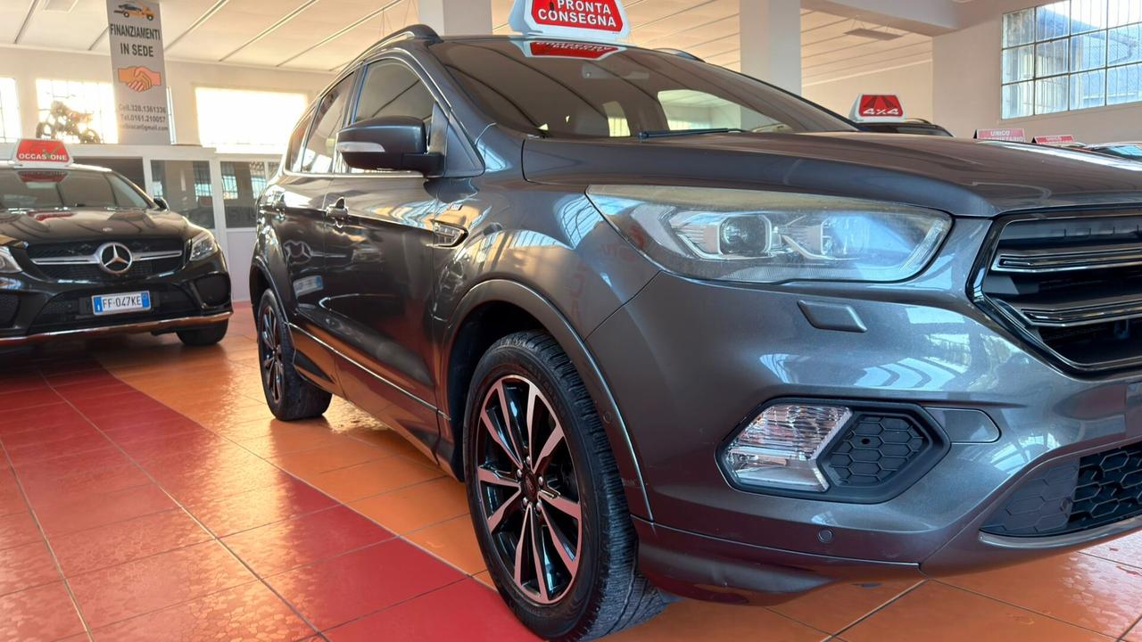 Ford Kuga 1.5 TDCI 120 CV S&S 2WD Powershift ST-Line