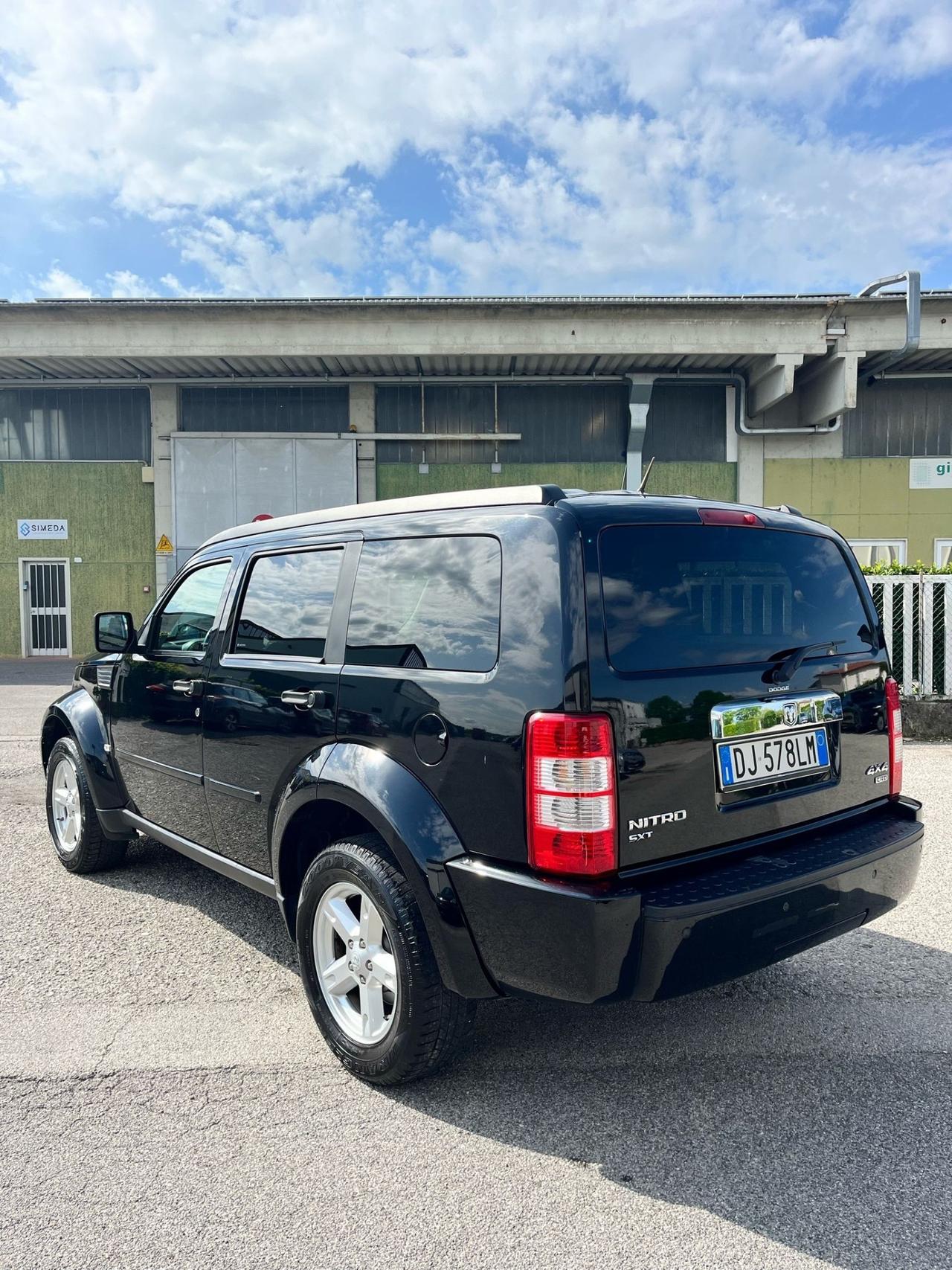 Dodge Nitro 4x4 Automatica