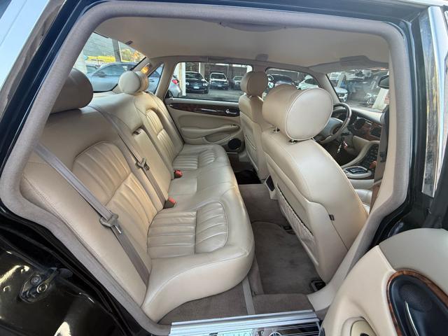JAGUAR XJ 3.2 cat Executive ISCRITTA ASI