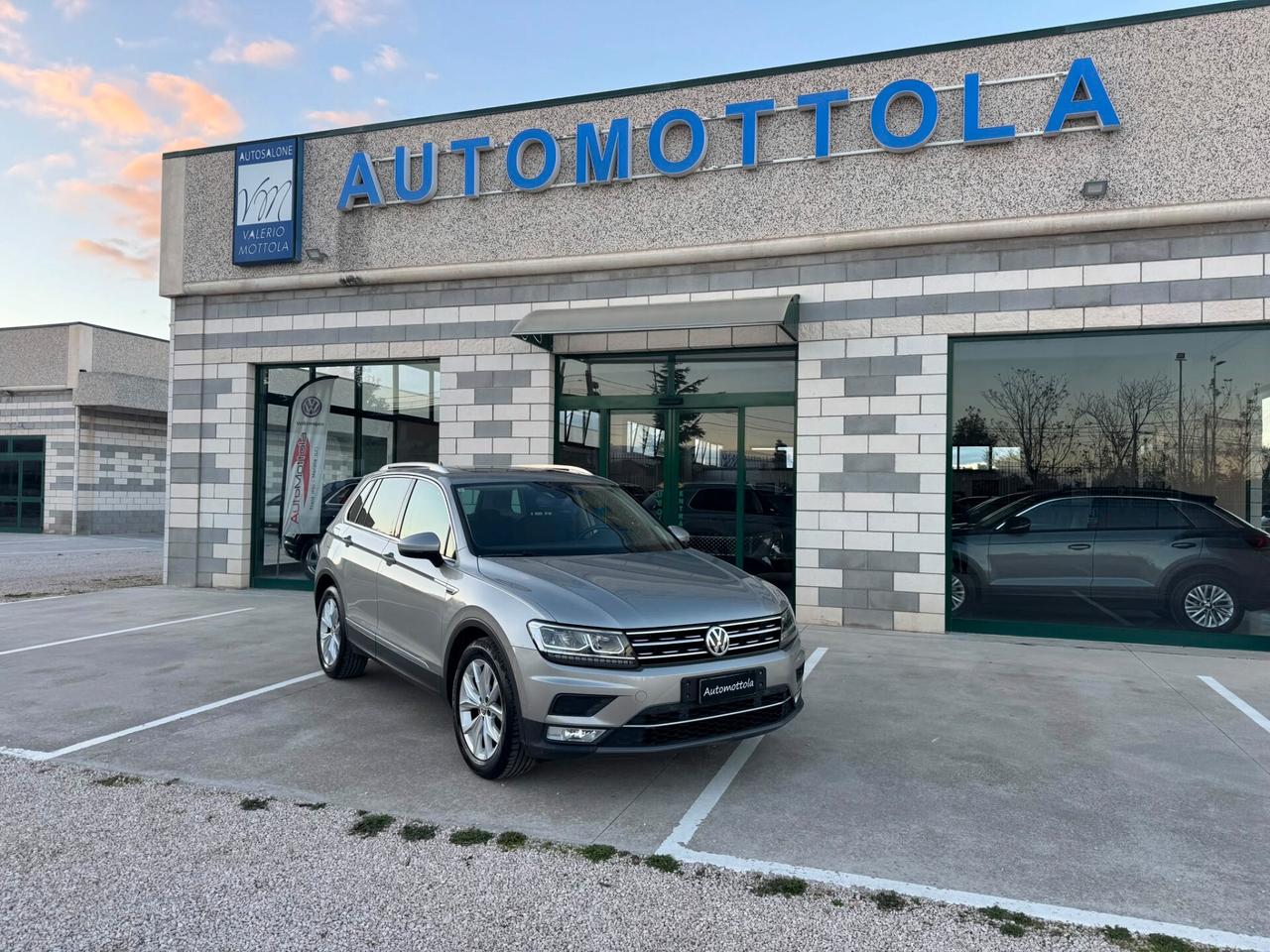 Volkswagen Tiguan 2.0 TDI SCR DSG 4MOTION Executive BMT