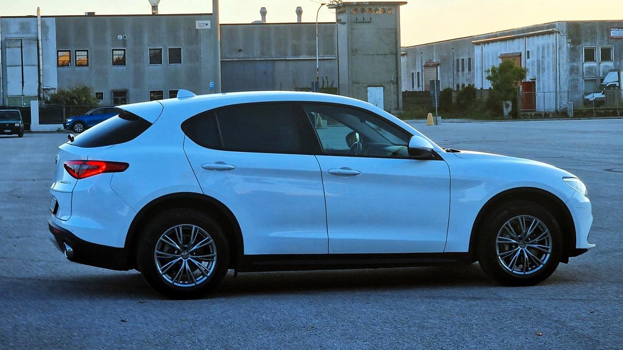 Alfa Romeo Stelvio 2.2 Turbodiesel 190 CV AT8 Q4